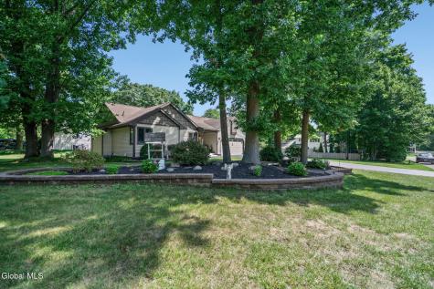 102 Stafford Lane Niskayuna NY 12309