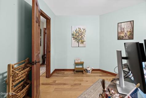 102 Stafford Lane Niskayuna NY 12309