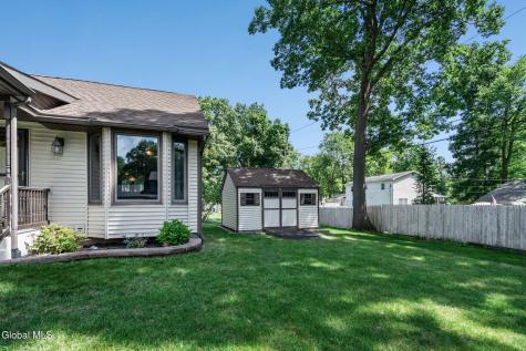 102 Stafford Lane Niskayuna NY 12309