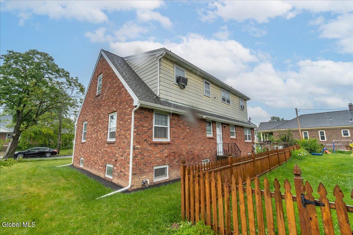 39 Dartmouth Street Albany NY 12209