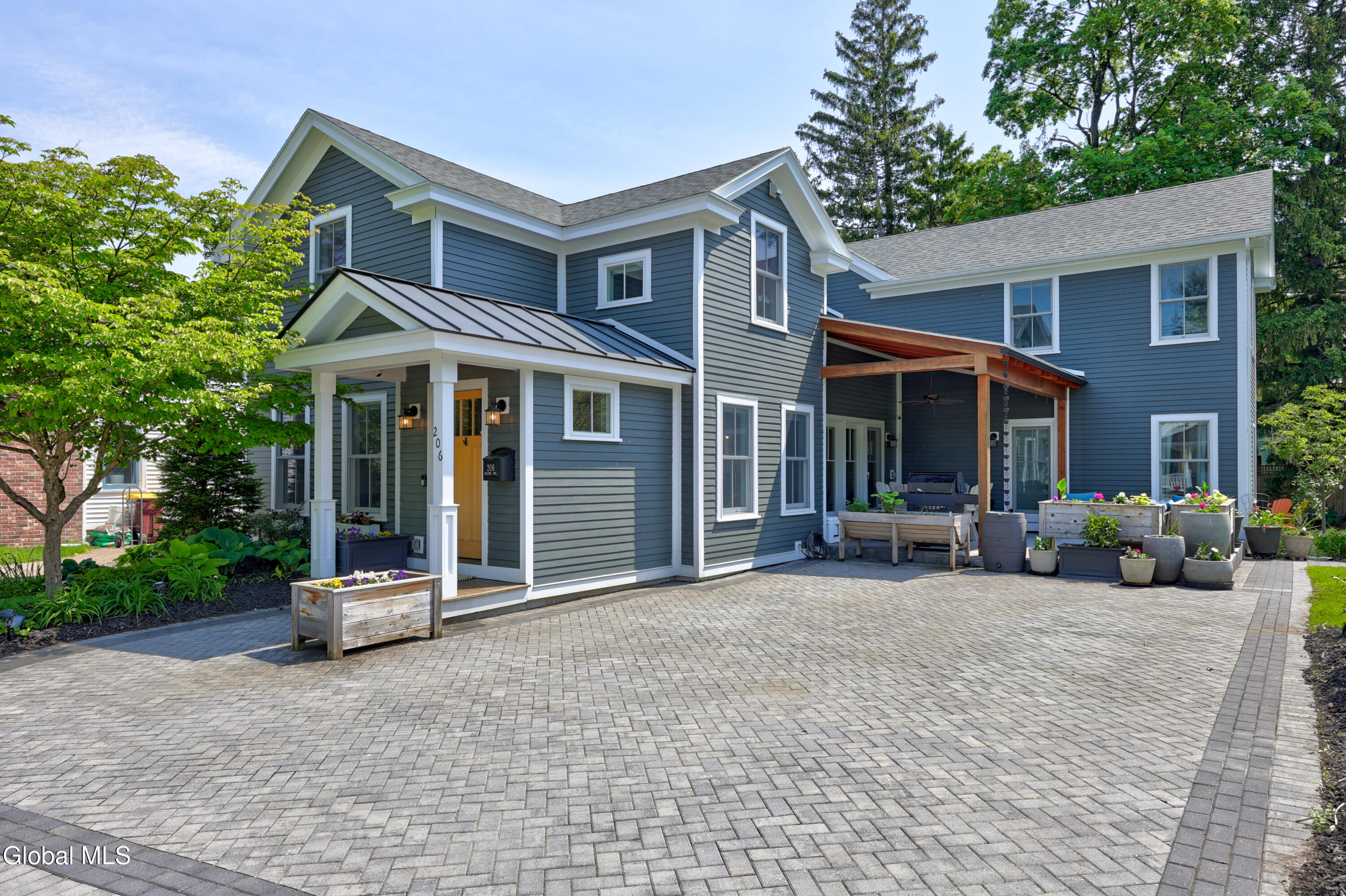 206 Nelson Avenue Saratoga Springs NY 12866