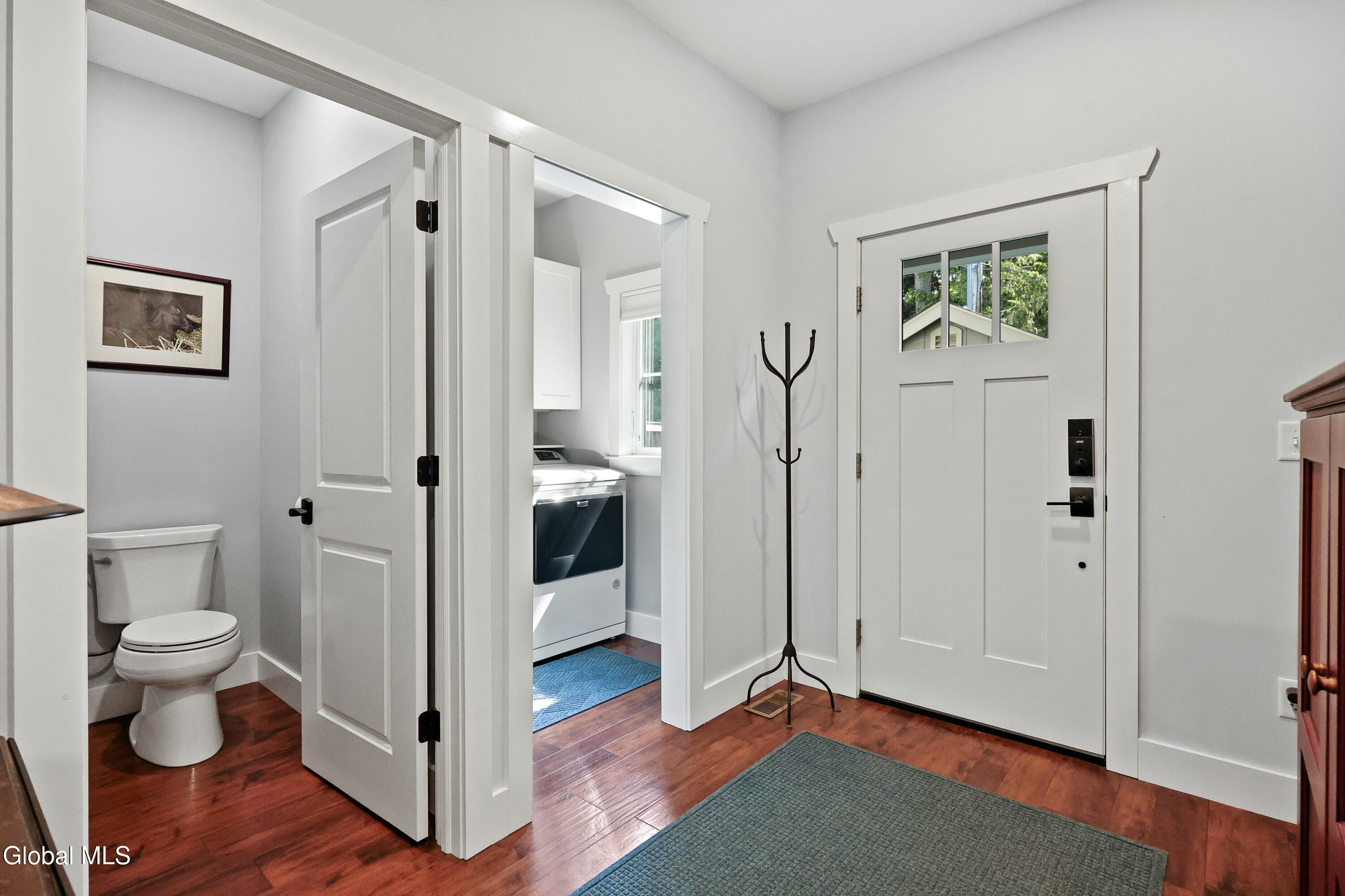 206 Nelson Avenue Saratoga Springs NY 12866