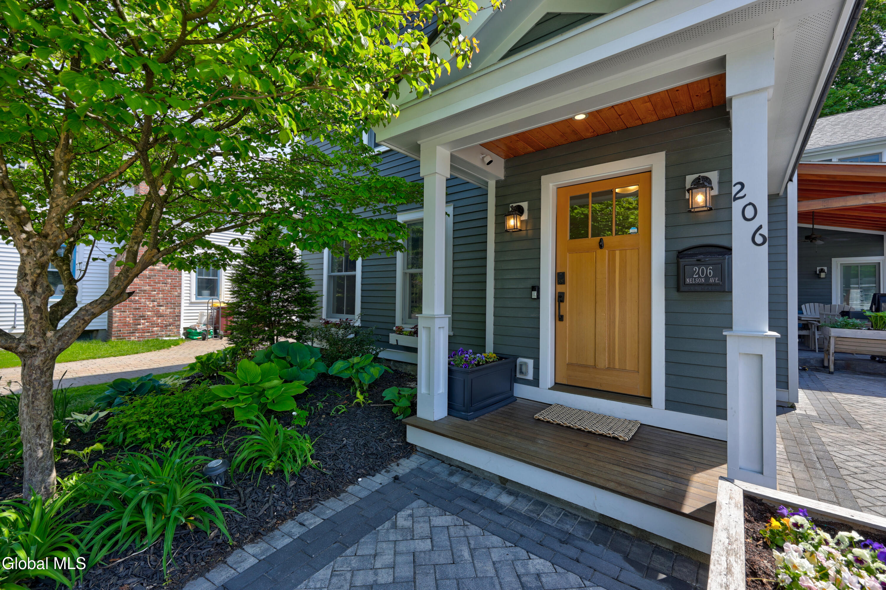 206 Nelson Avenue Saratoga Springs NY 12866