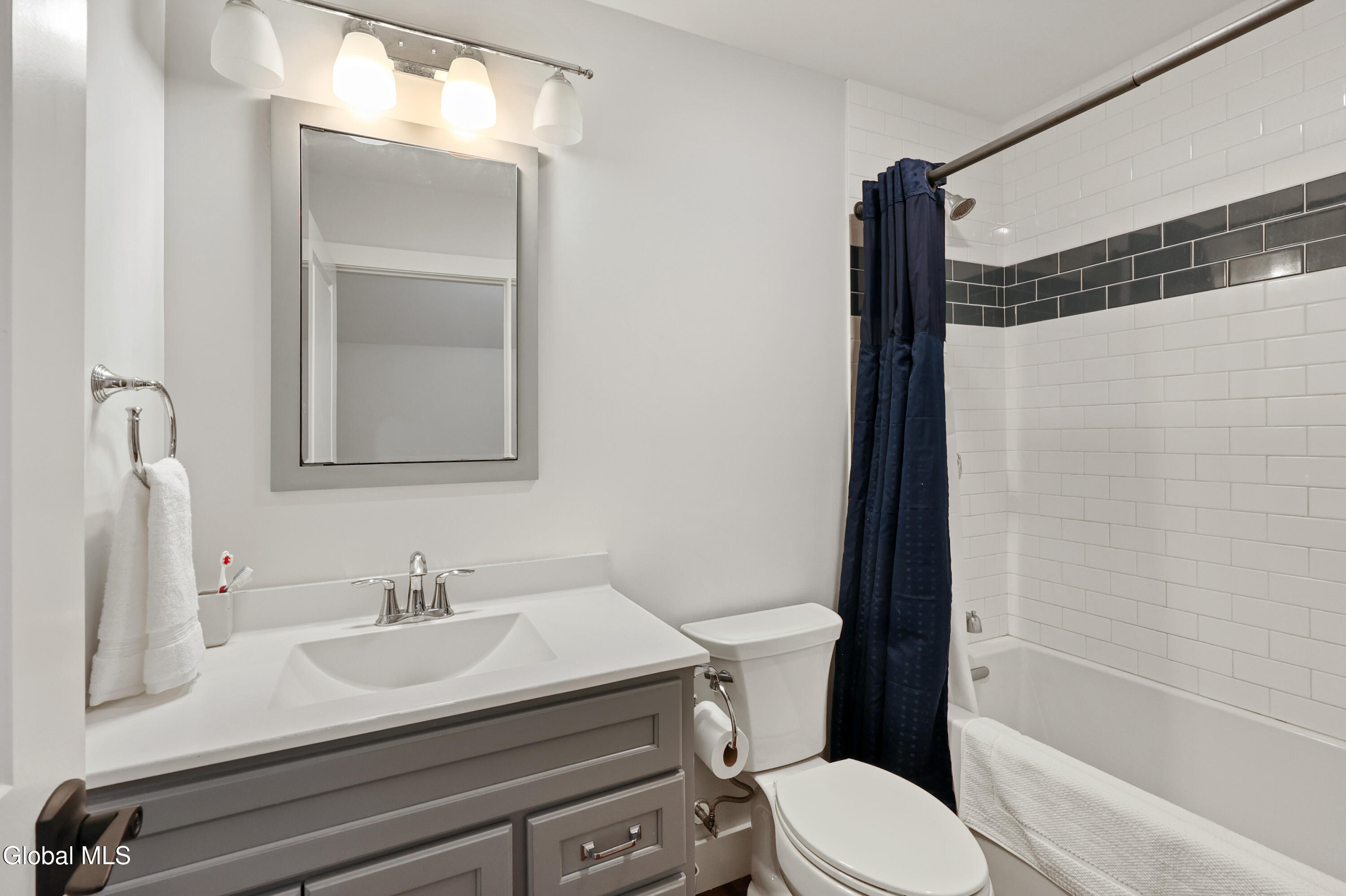 206 Nelson Avenue Saratoga Springs NY 12866
