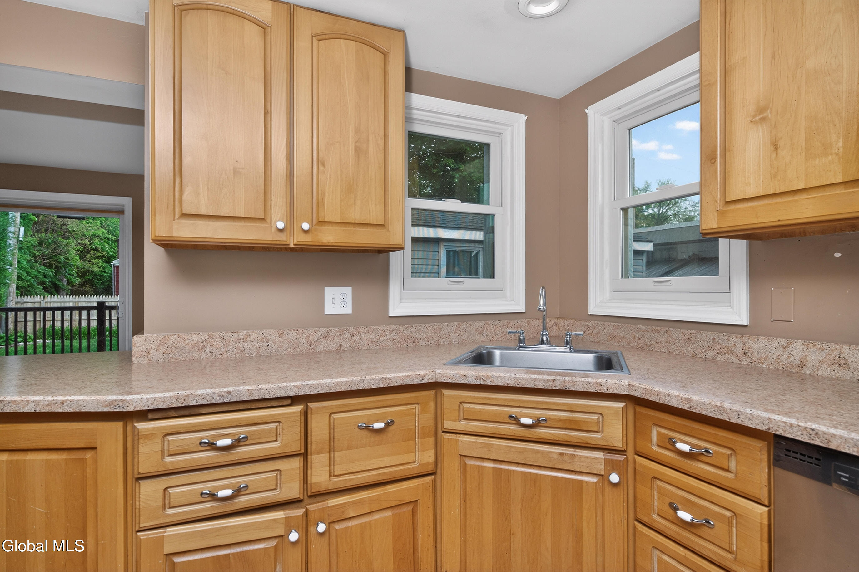 37 Victor Street Albany NY 12206