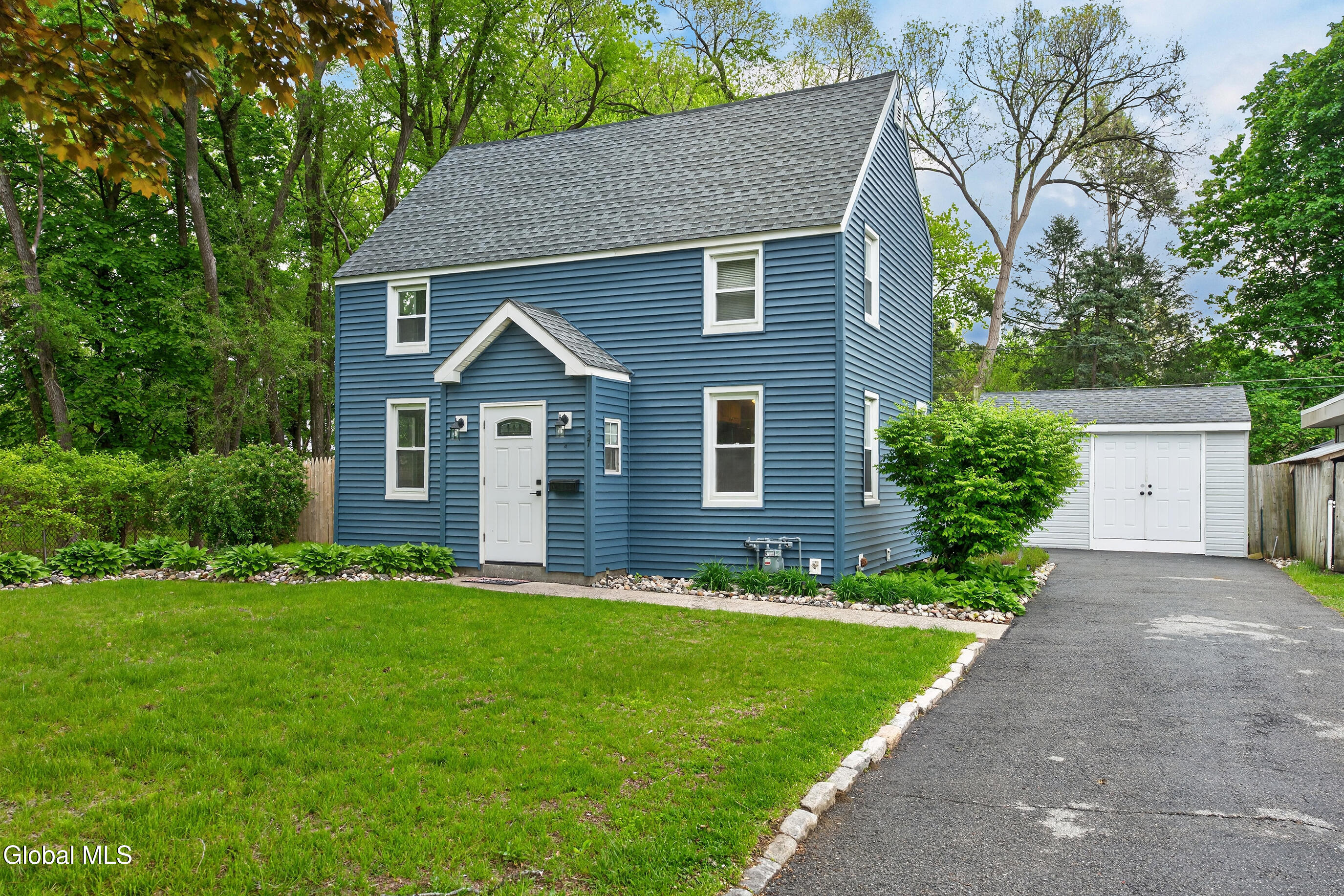 37 Victor Street Albany NY 12206