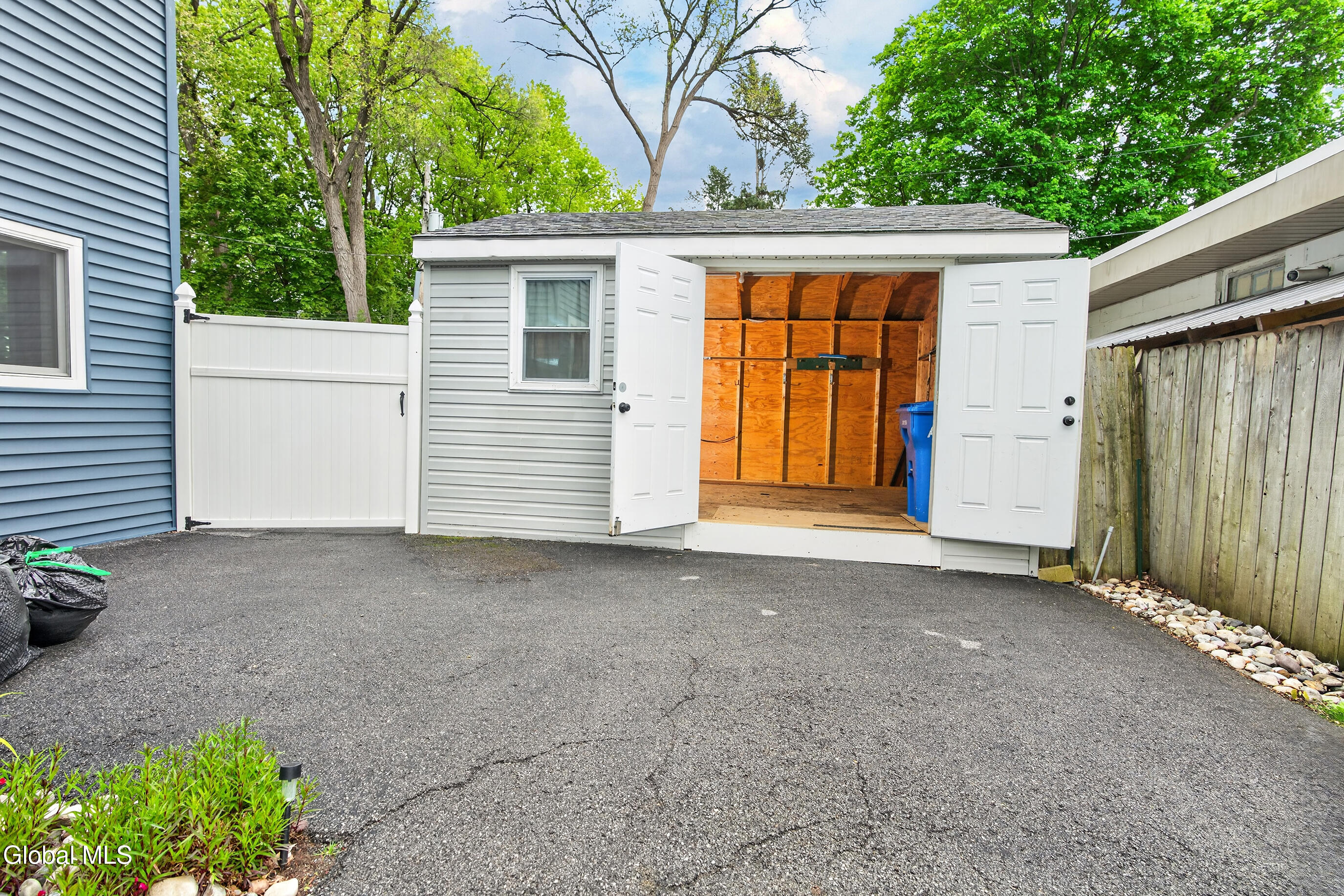 37 Victor Street Albany NY 12206