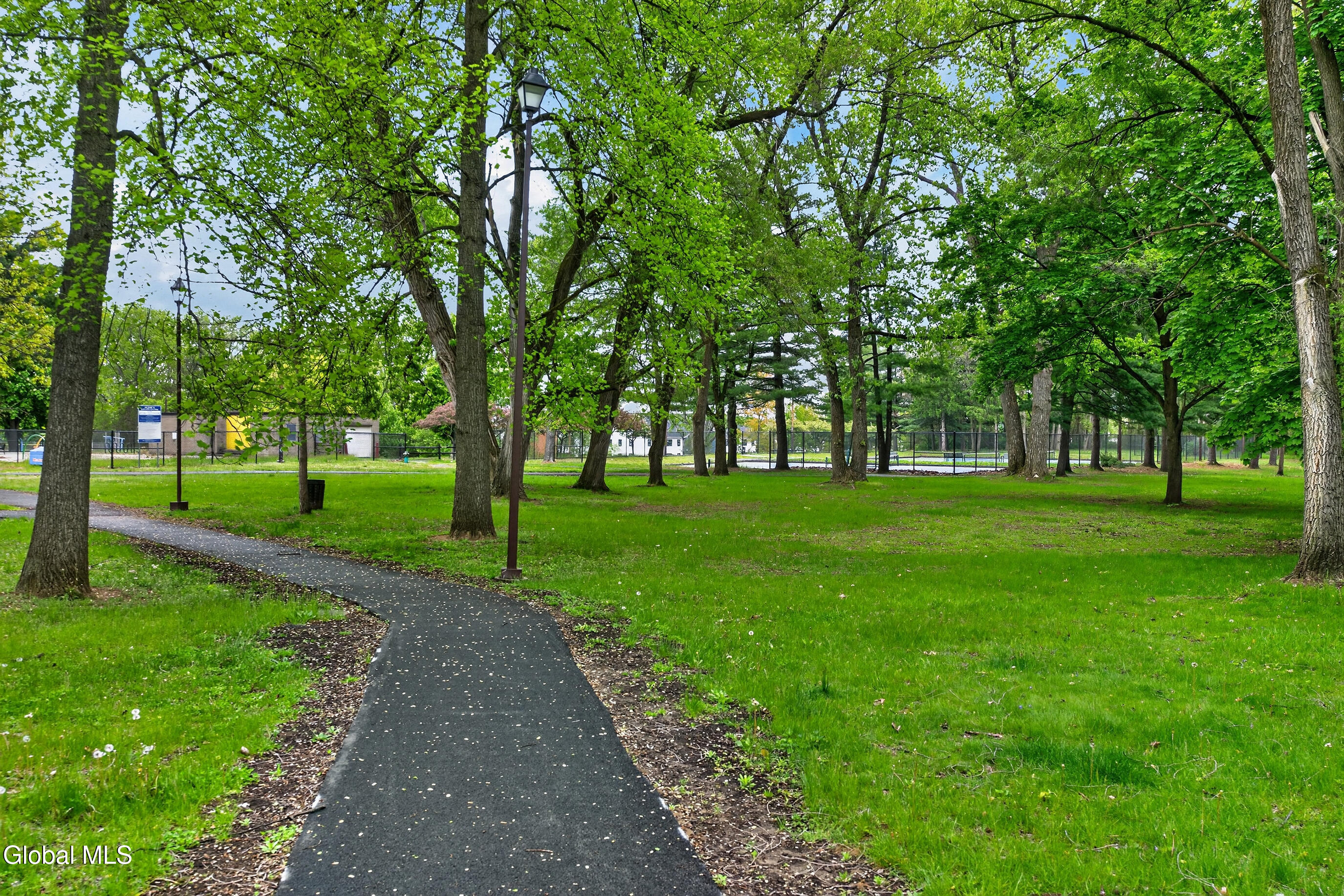 37 Victor Street Albany NY 12206