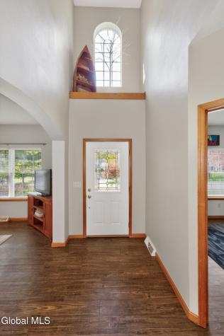 11 Quincy Lane Queensbury NY 12804