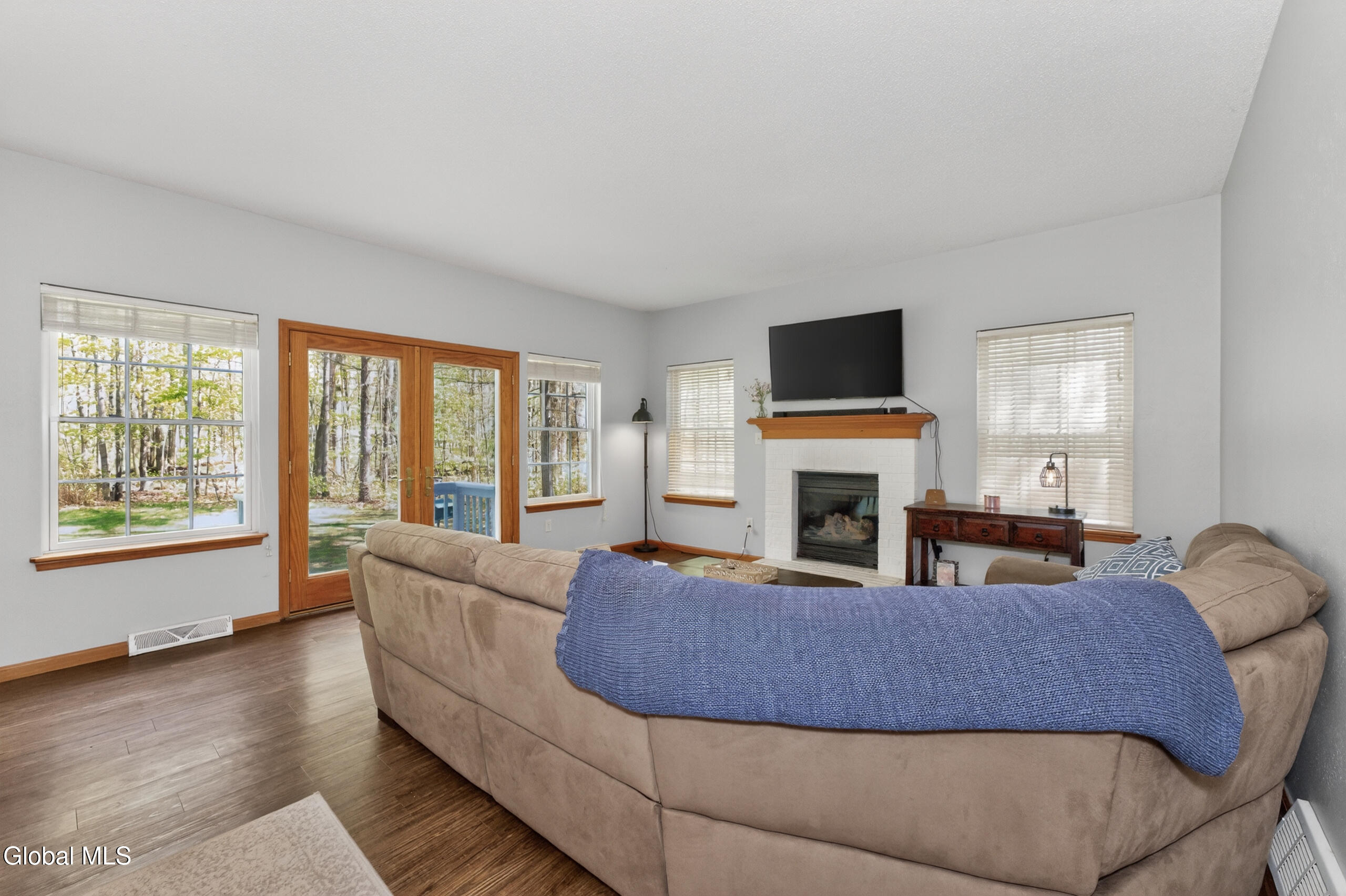 11 Quincy Lane Queensbury NY 12804