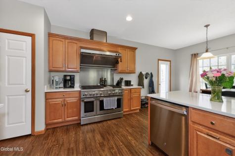 11 Quincy Lane Queensbury NY 12804