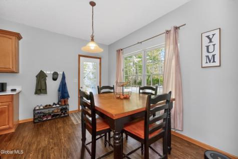 11 Quincy Lane Queensbury NY 12804