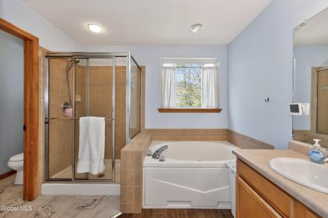 11 Quincy Lane Queensbury NY 12804