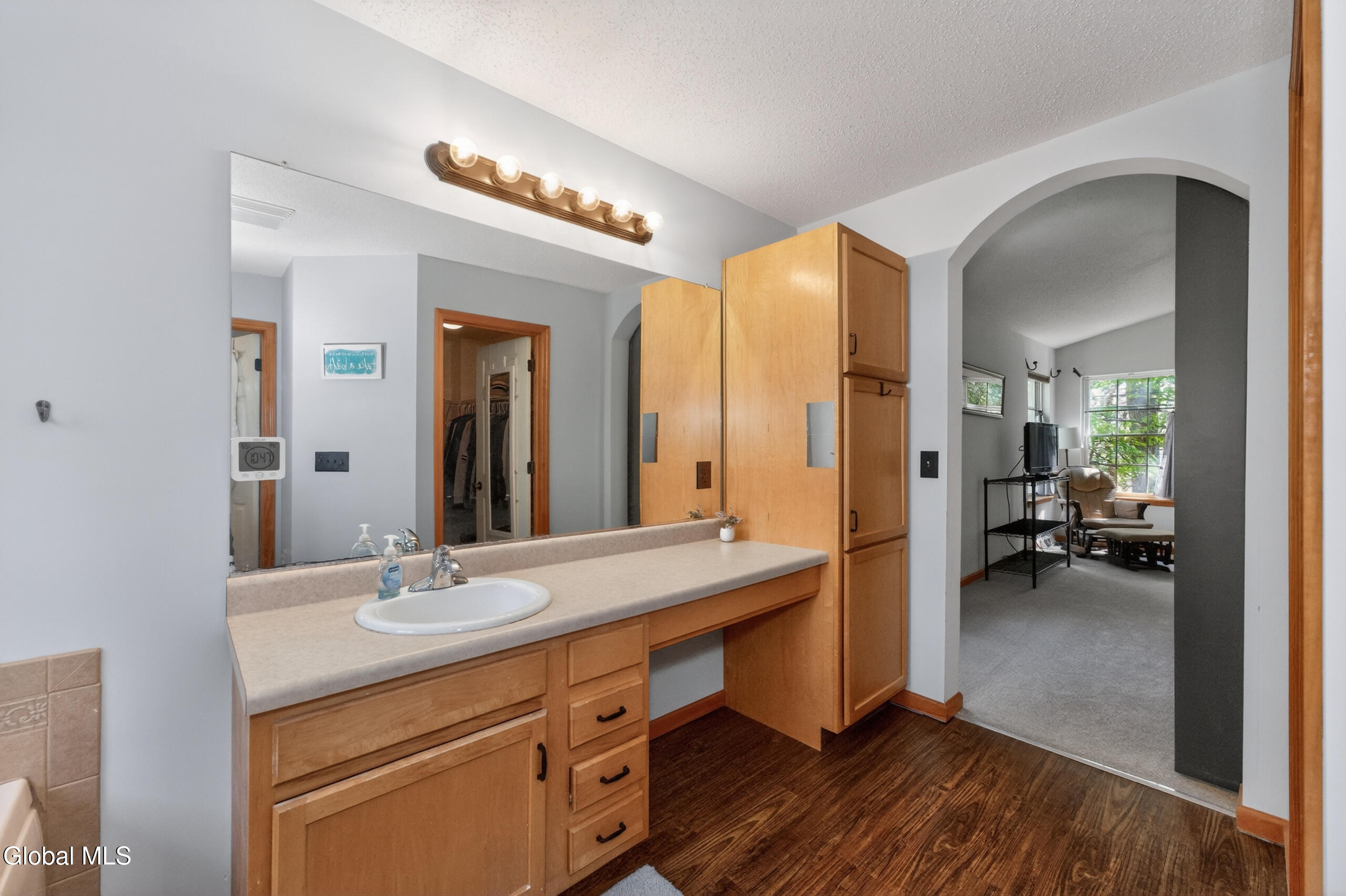 11 Quincy Lane Queensbury NY 12804