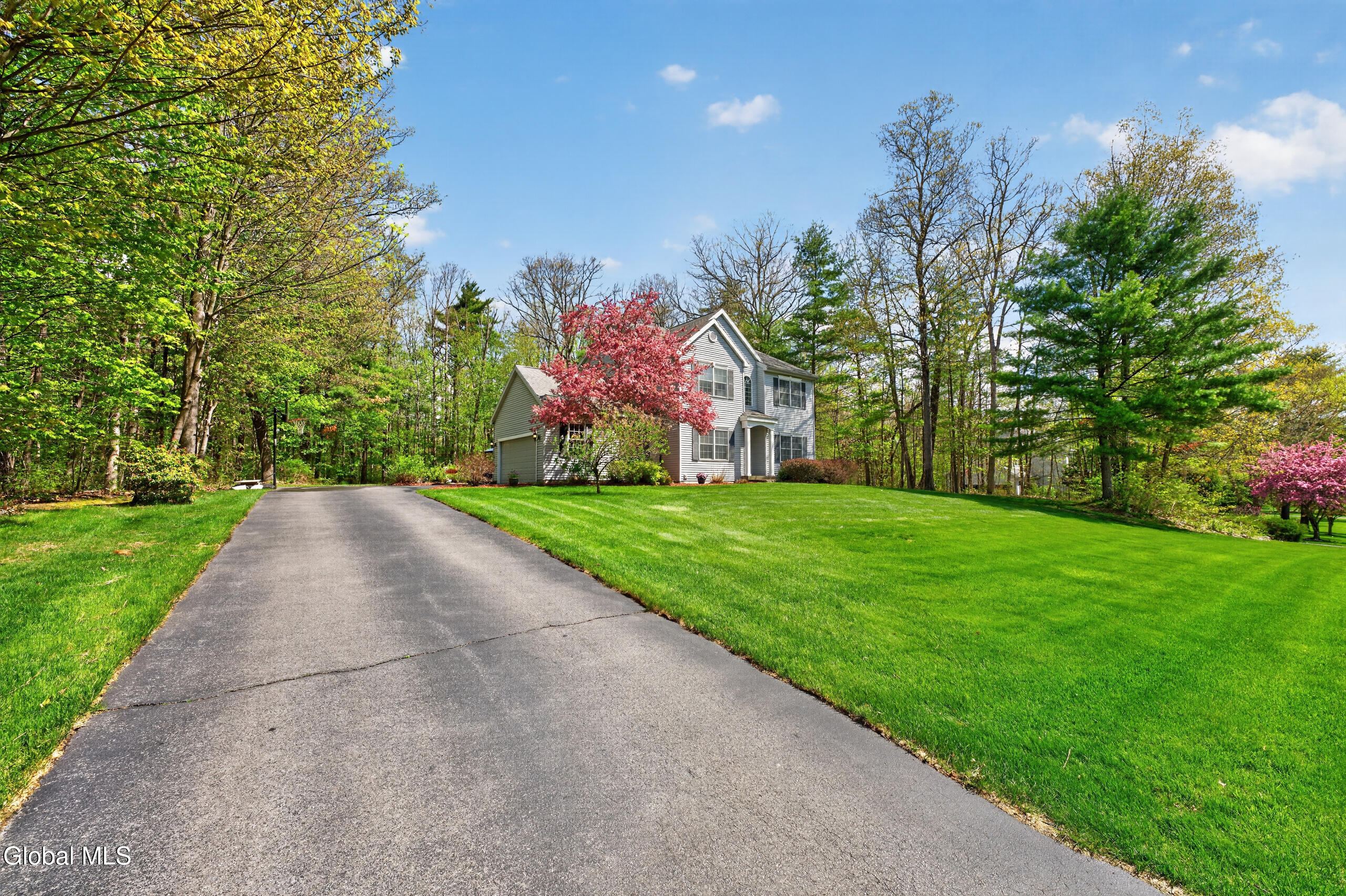 11 Quincy Lane Queensbury NY 12804