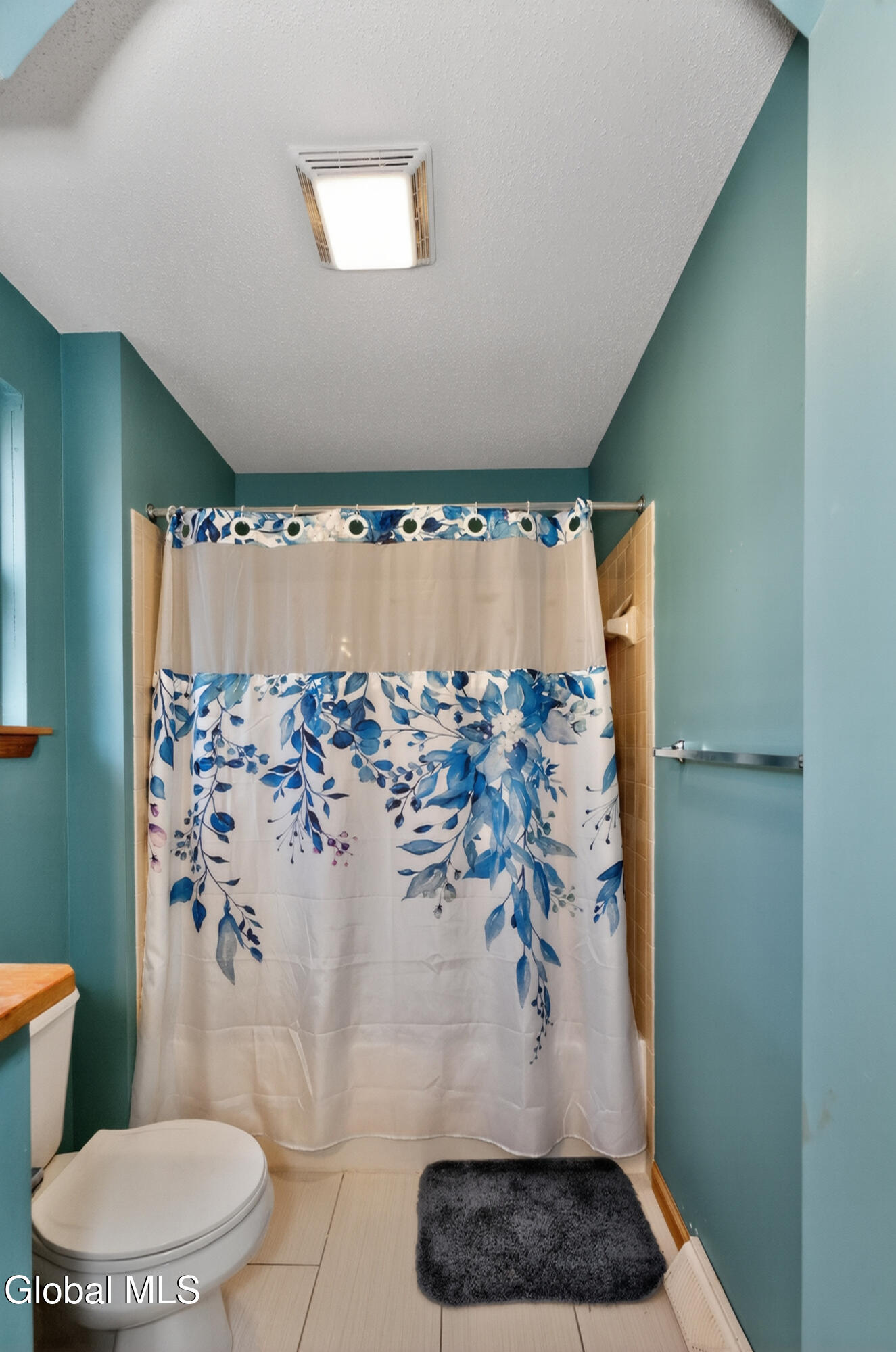 11 Quincy Lane Queensbury NY 12804