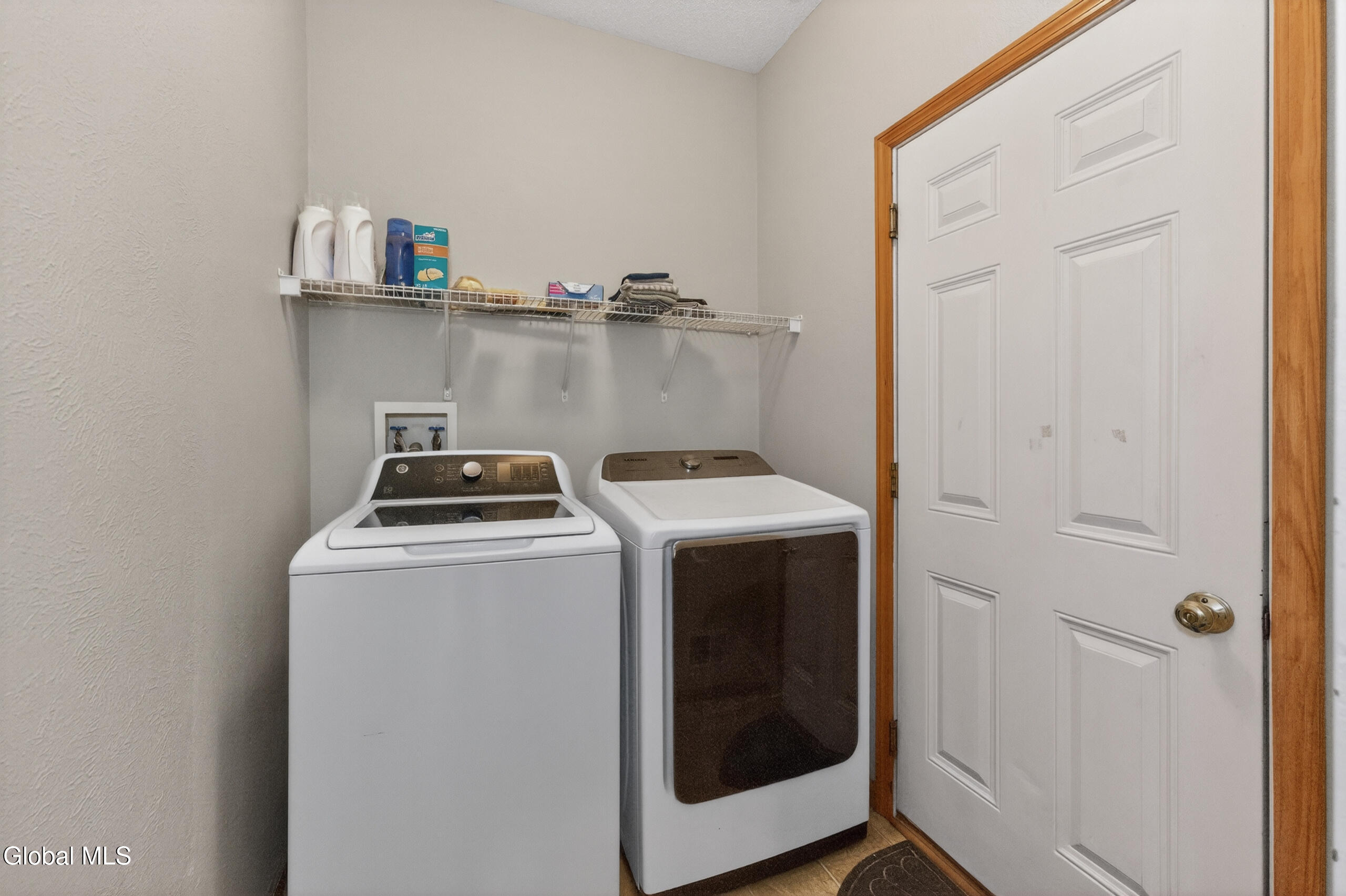 11 Quincy Lane Queensbury NY 12804