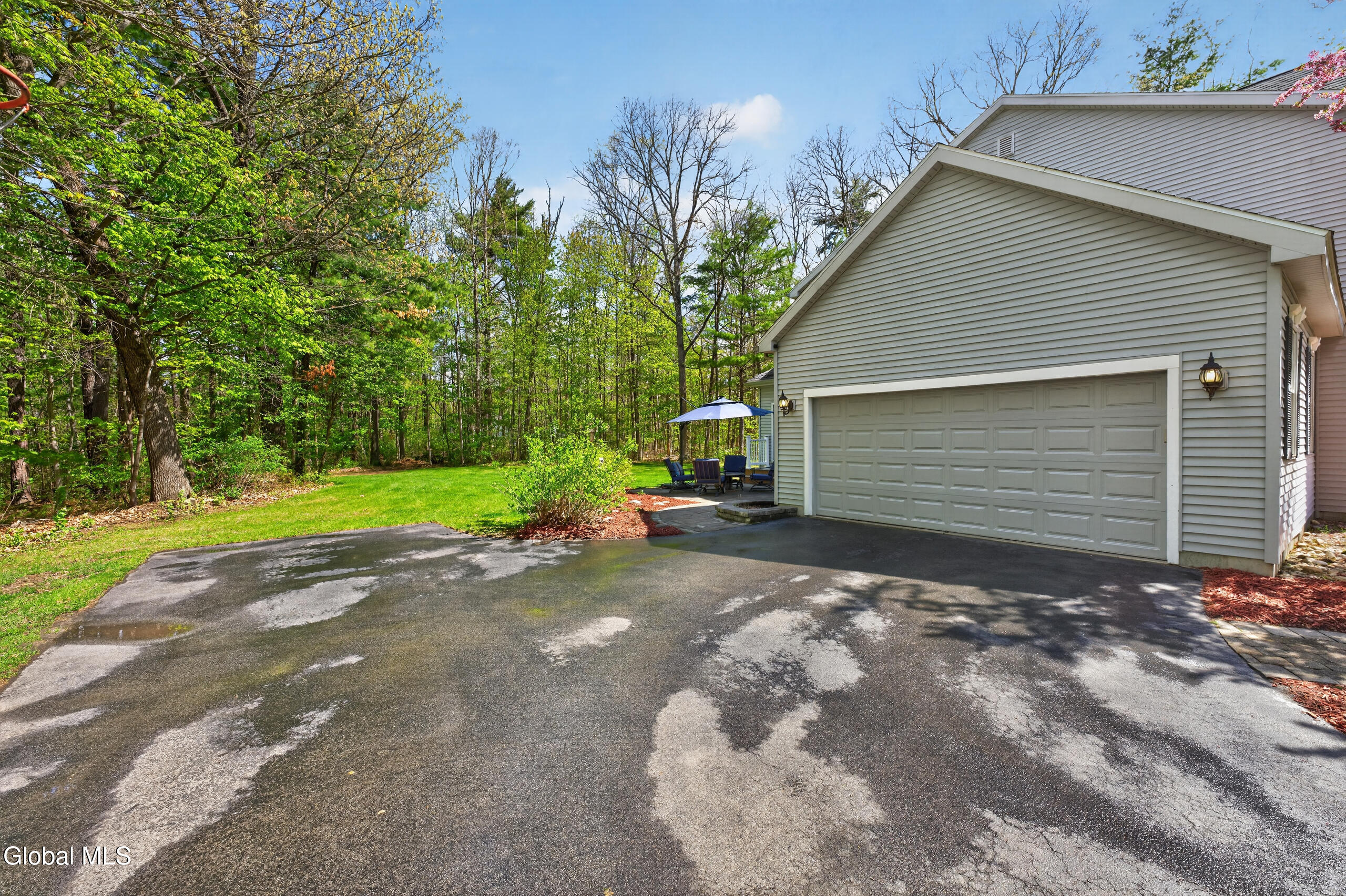 11 Quincy Lane Queensbury NY 12804