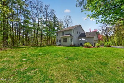 11 Quincy Lane Queensbury NY 12804