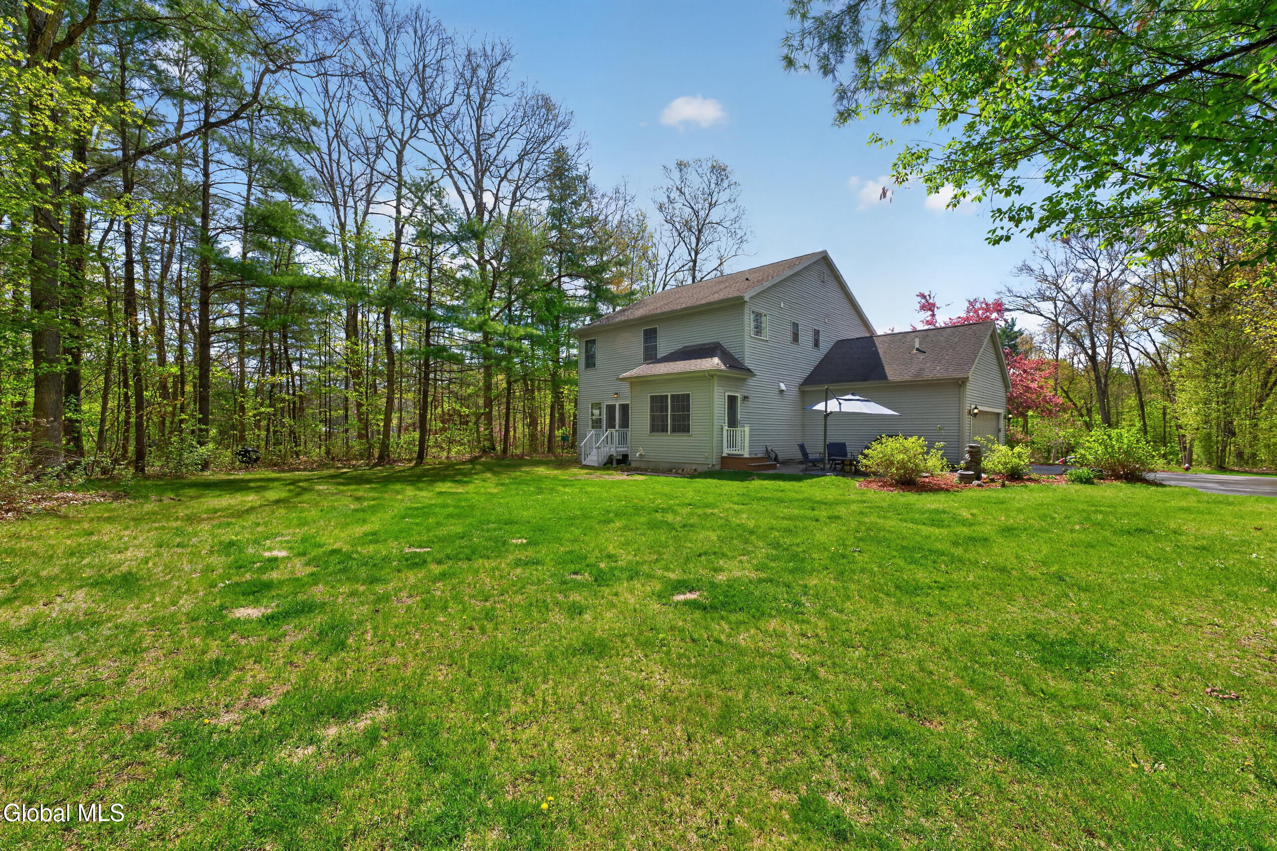 11 Quincy Lane Queensbury NY 12804