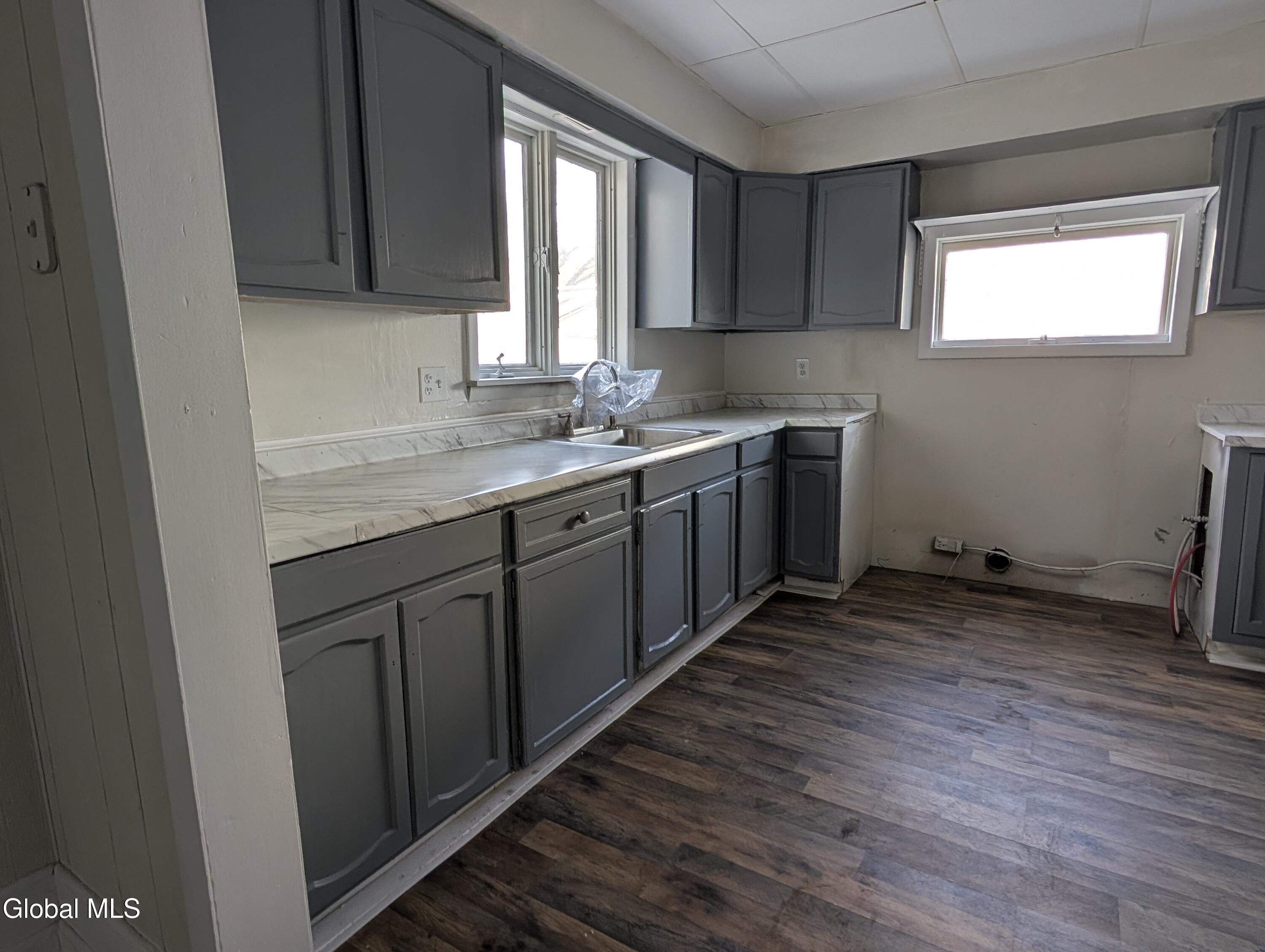 7 Baker Street Johnstown NY 12095