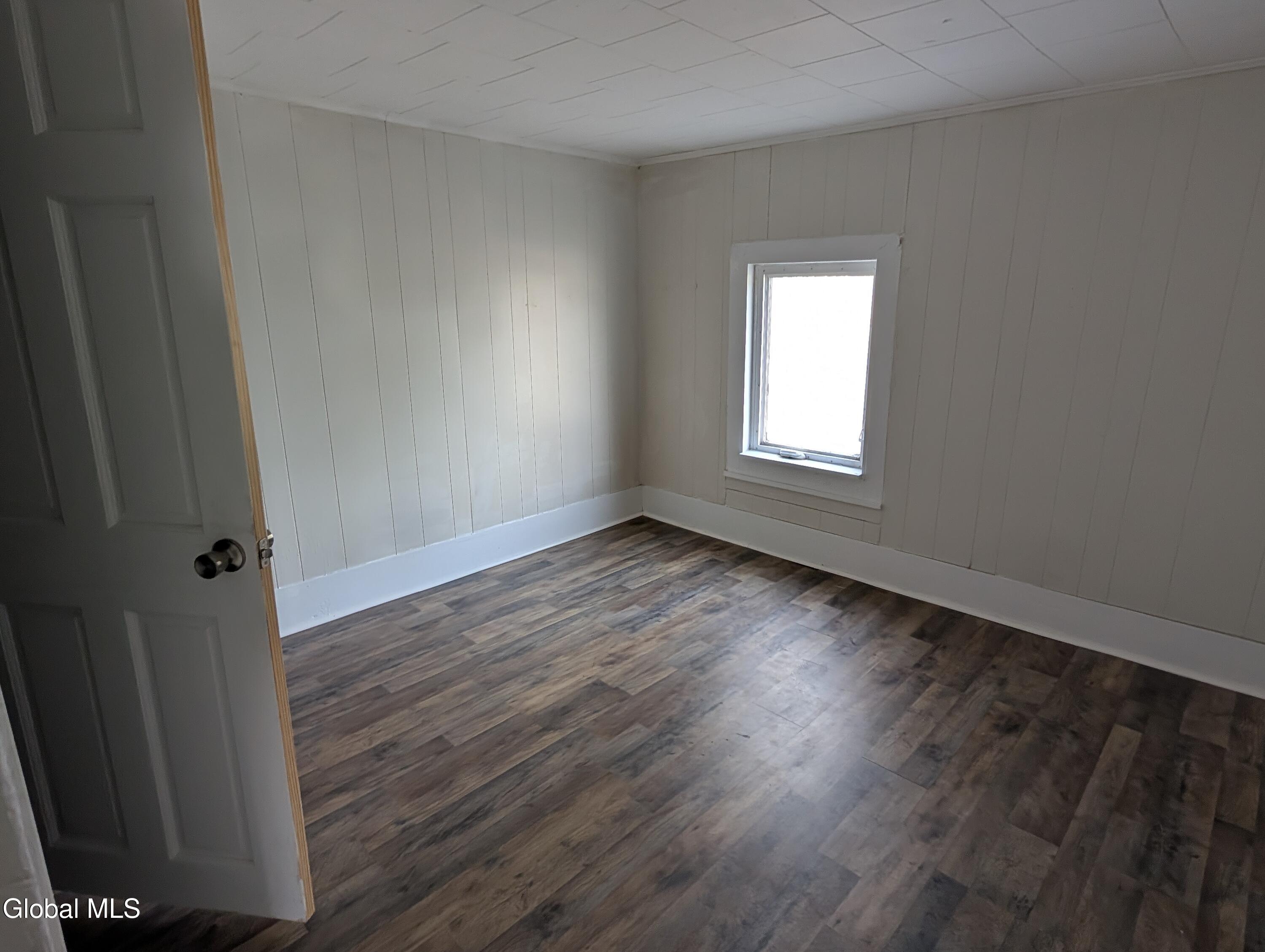 7 Baker Street Johnstown NY 12095