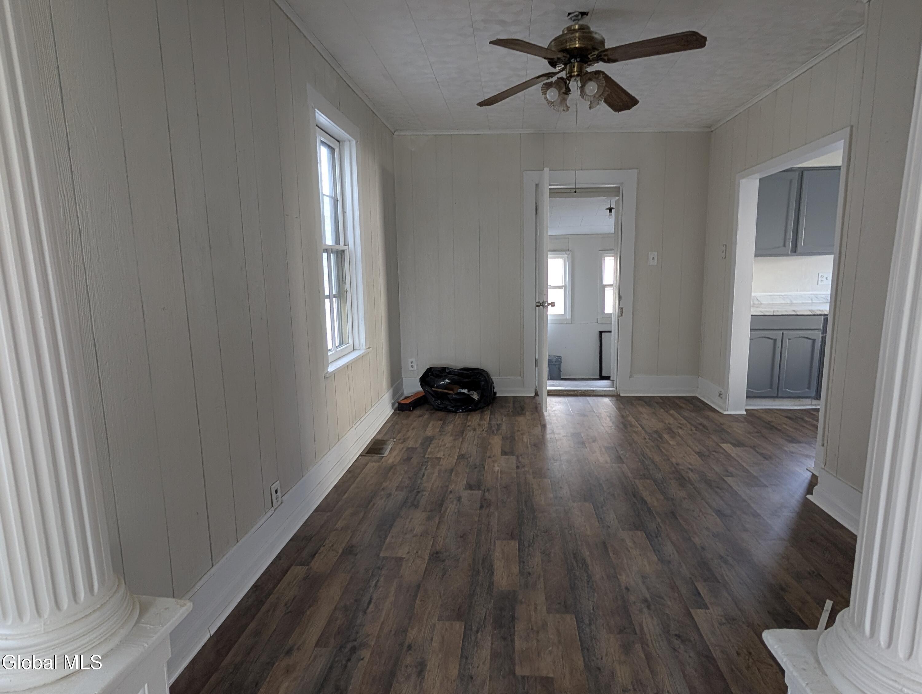 7 Baker Street Johnstown NY 12095