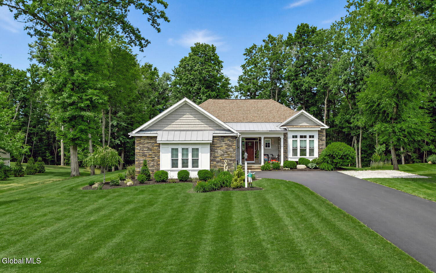 26 Yachtsman Way Malta NY 12020