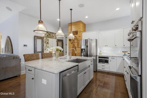 26 Yachtsman Way Malta NY 12020