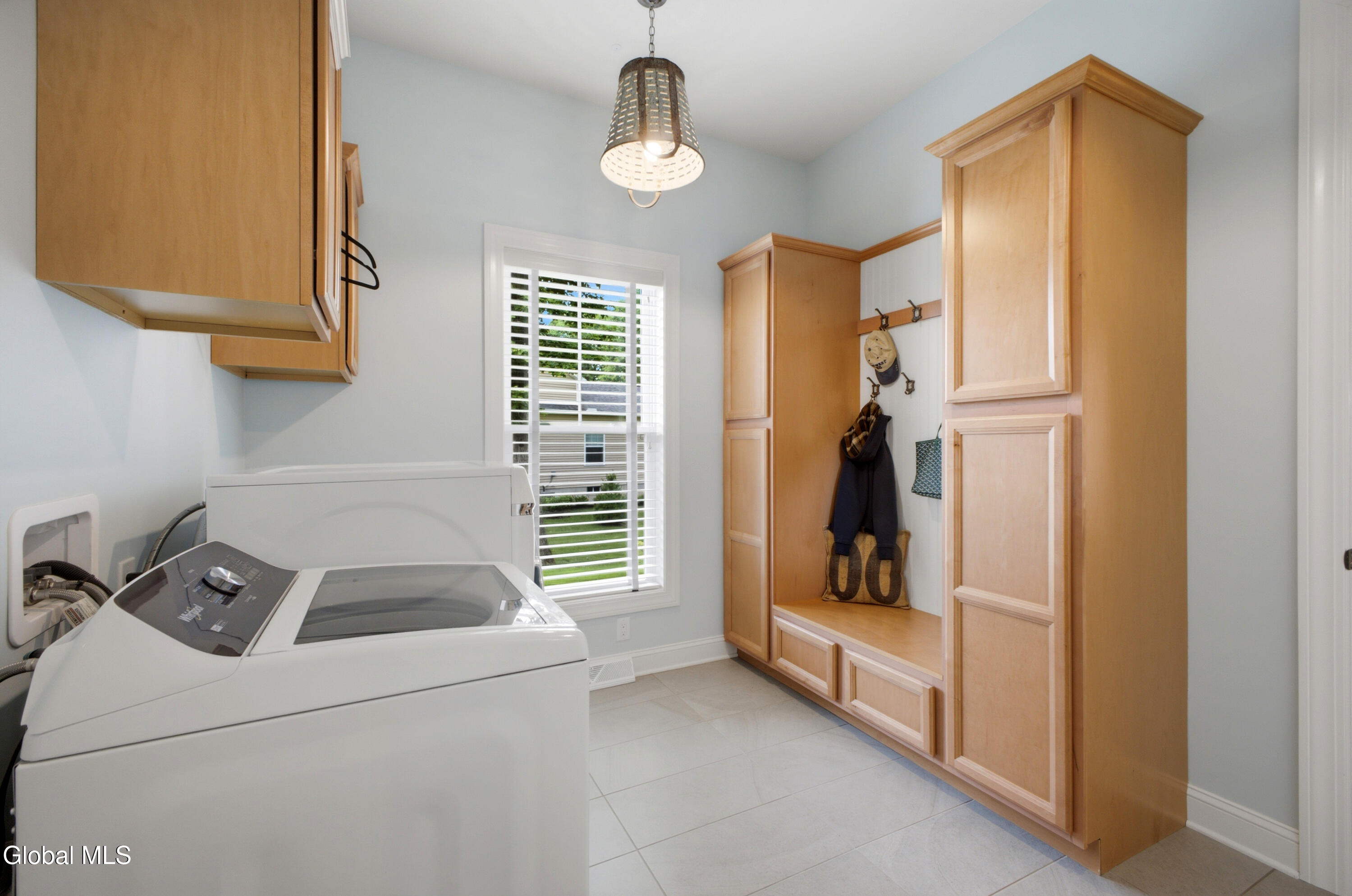 26 Yachtsman Way Malta NY 12020