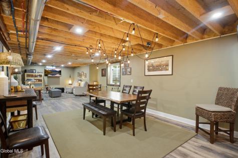 26 Yachtsman Way Malta NY 12020