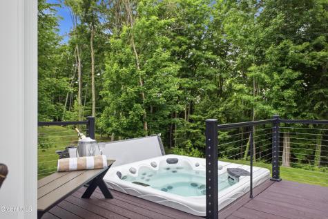26 Yachtsman Way Malta NY 12020