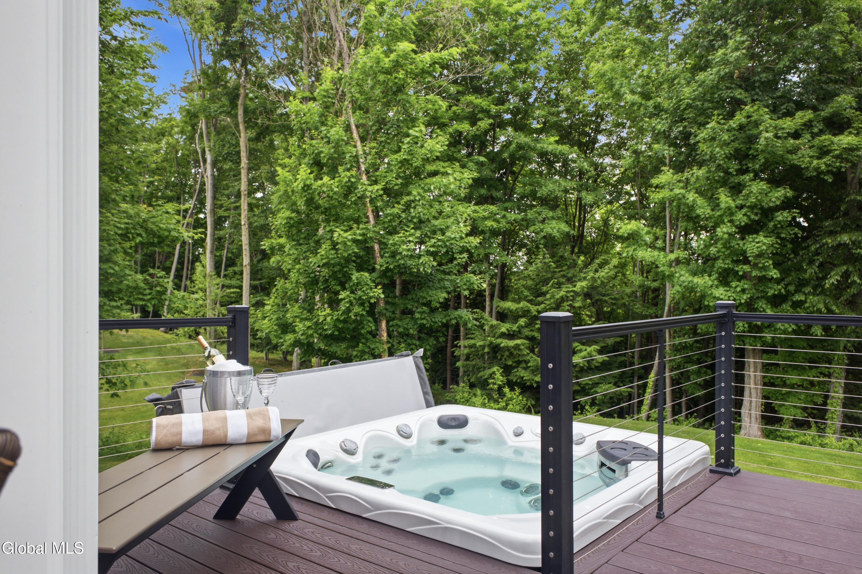 26 Yachtsman Way Malta NY 12020