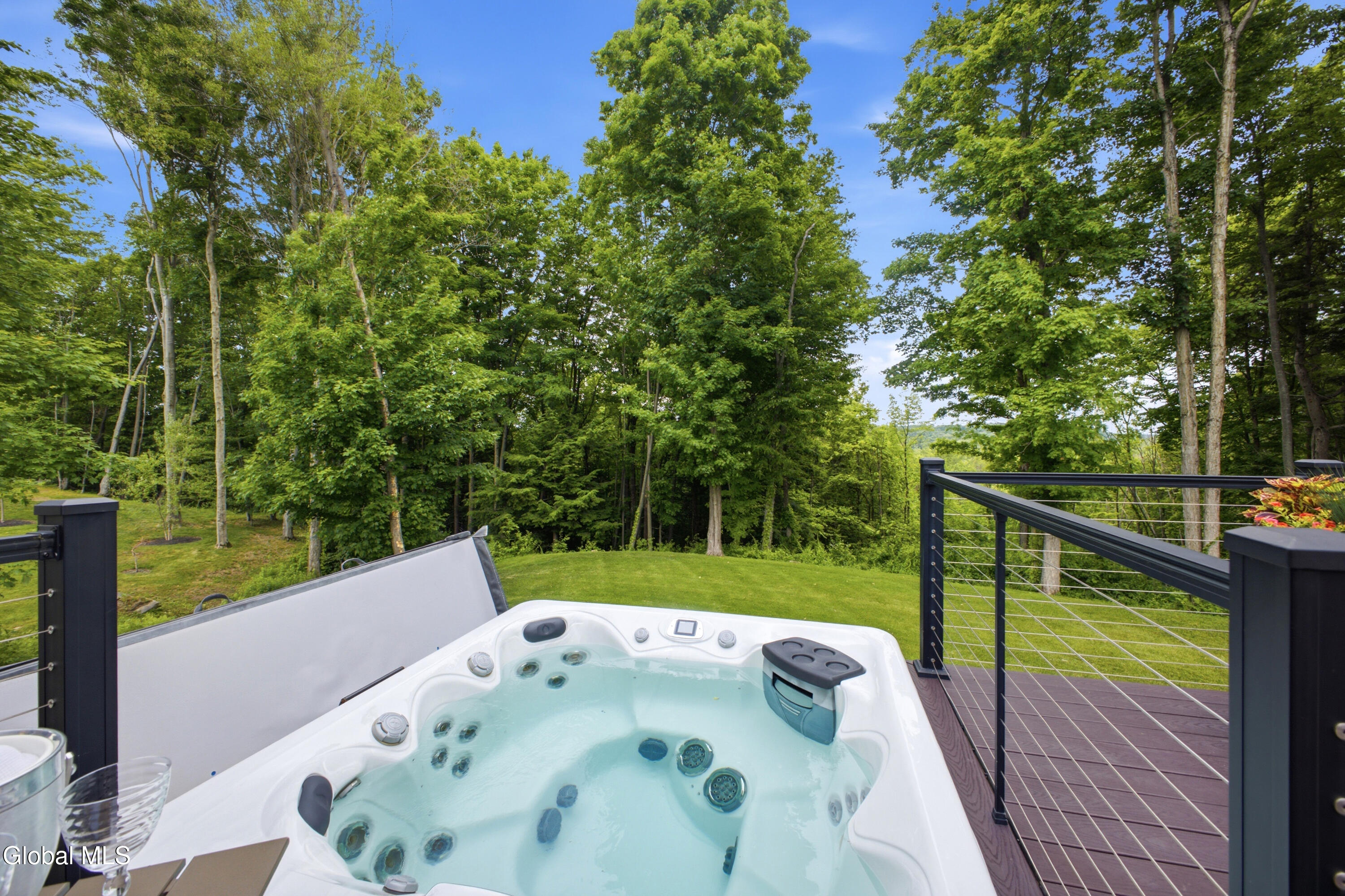 26 Yachtsman Way Malta NY 12020