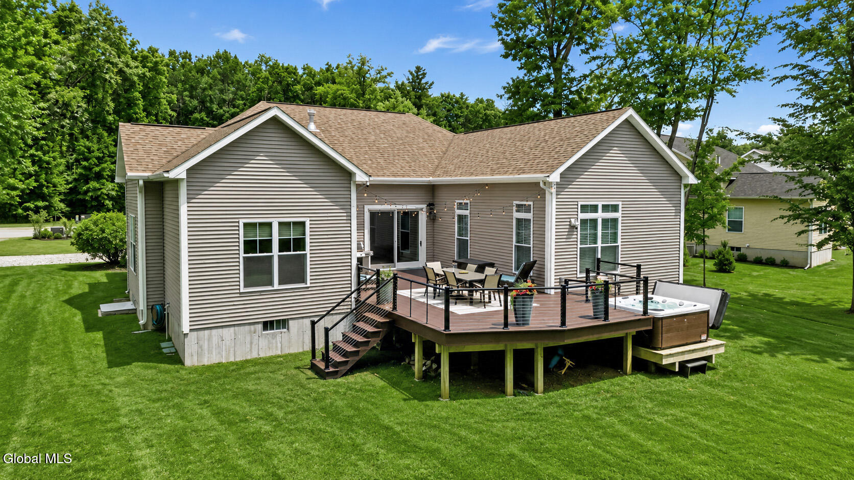 26 Yachtsman Way Malta NY 12020