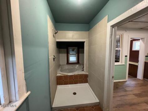 17 Grove Avenue Albany NY 12208