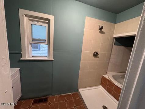 17 Grove Avenue Albany NY 12208