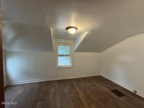 17 Grove Avenue Albany NY 12208
