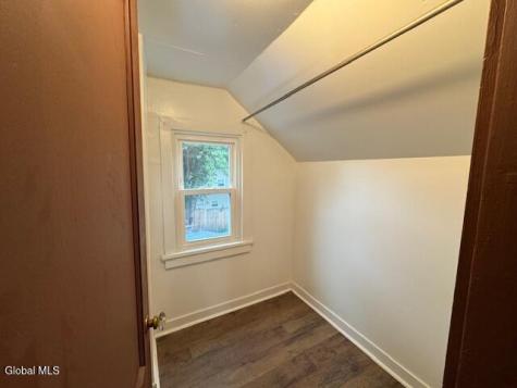 17 Grove Avenue Albany NY 12208