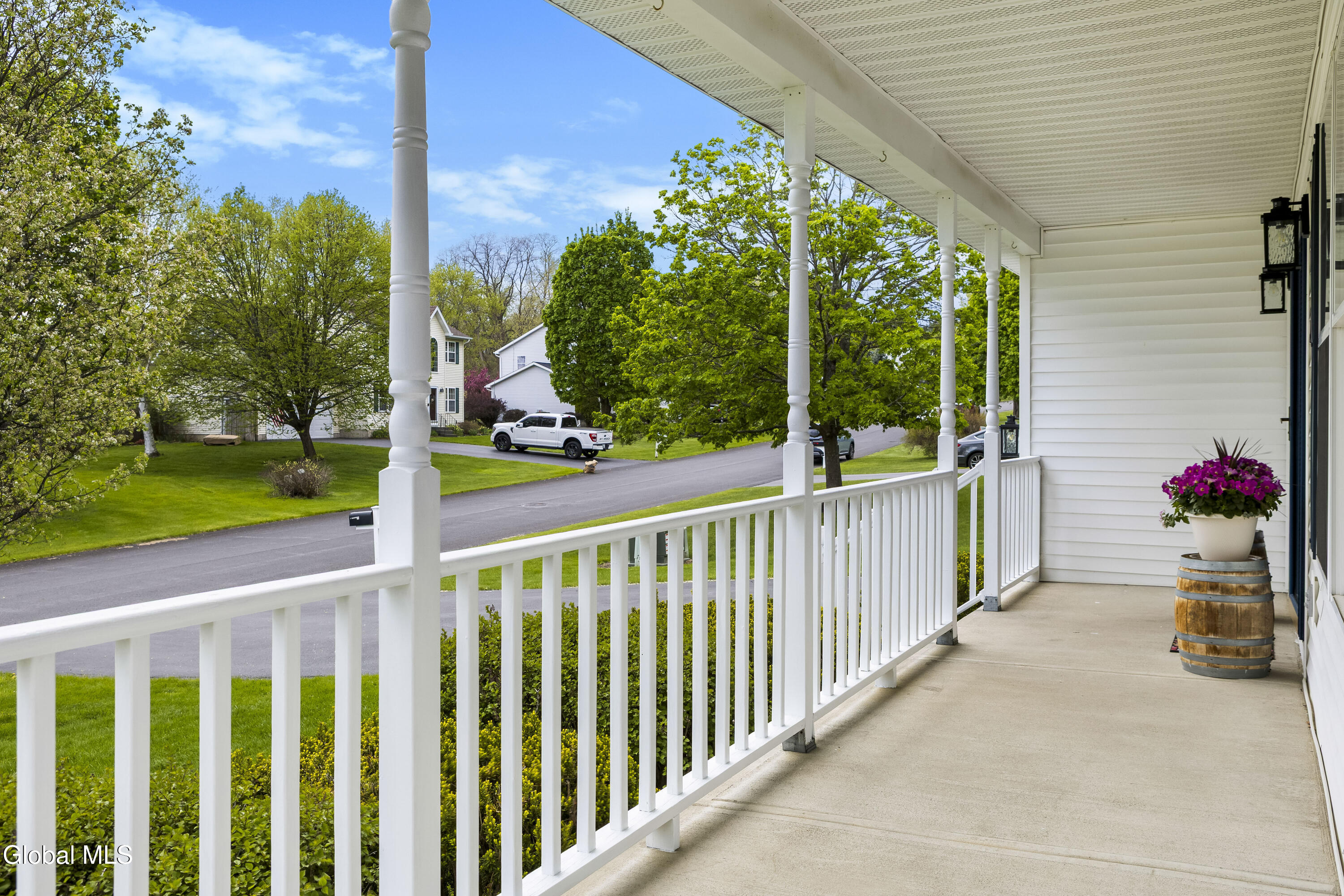 13 Tamian Pass Ballston Lake NY 12019