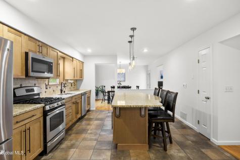 13 Tamian Pass Ballston Lake NY 12019