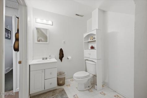 1240 Dean Street Niskayuna NY 12309