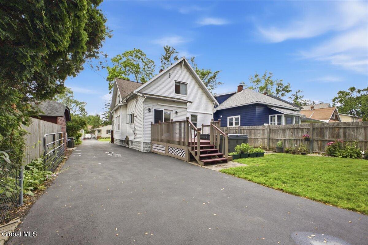 1240 Dean Street Niskayuna NY 12309