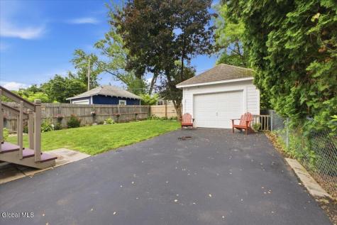 1240 Dean Street Niskayuna NY 12309