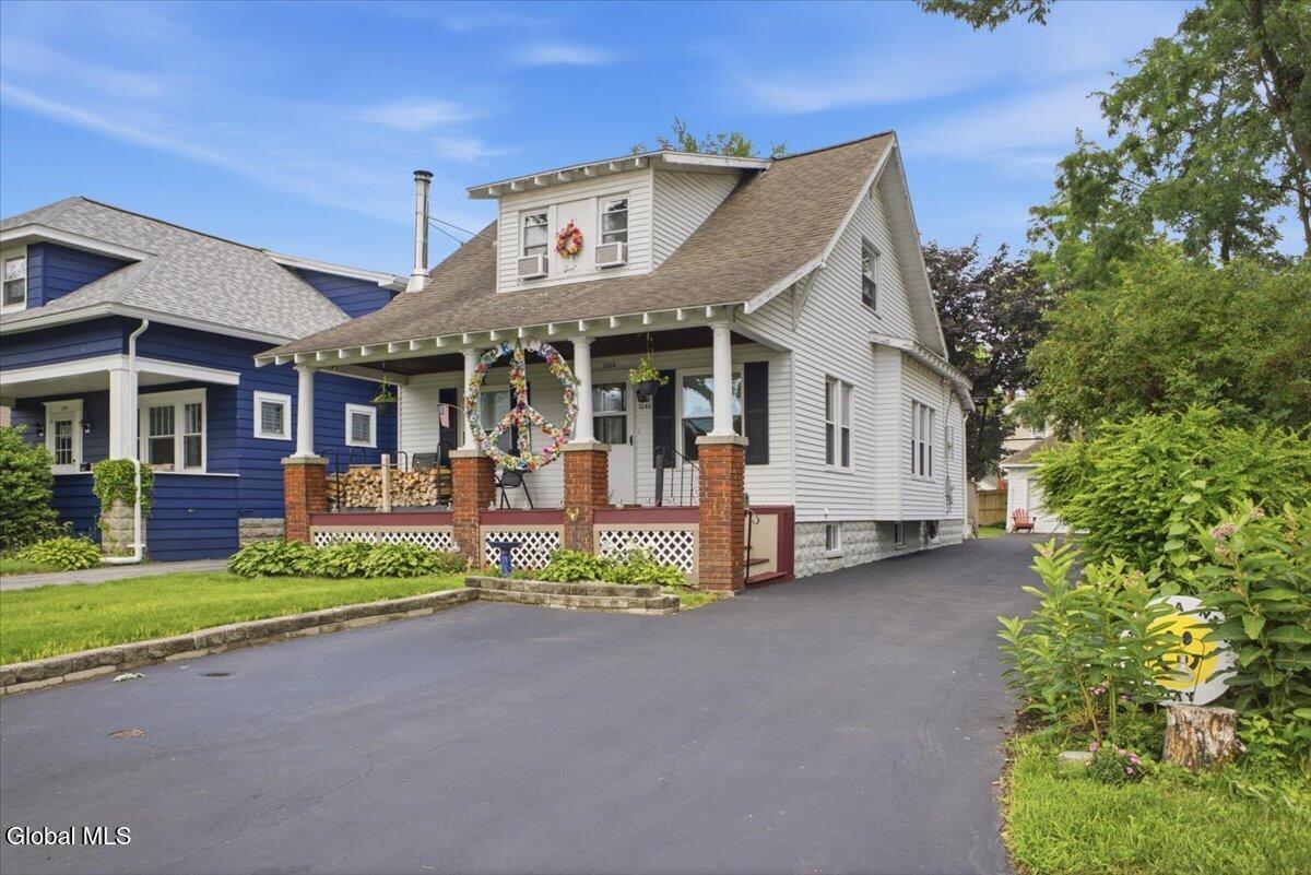1240 Dean Street Niskayuna NY 12309