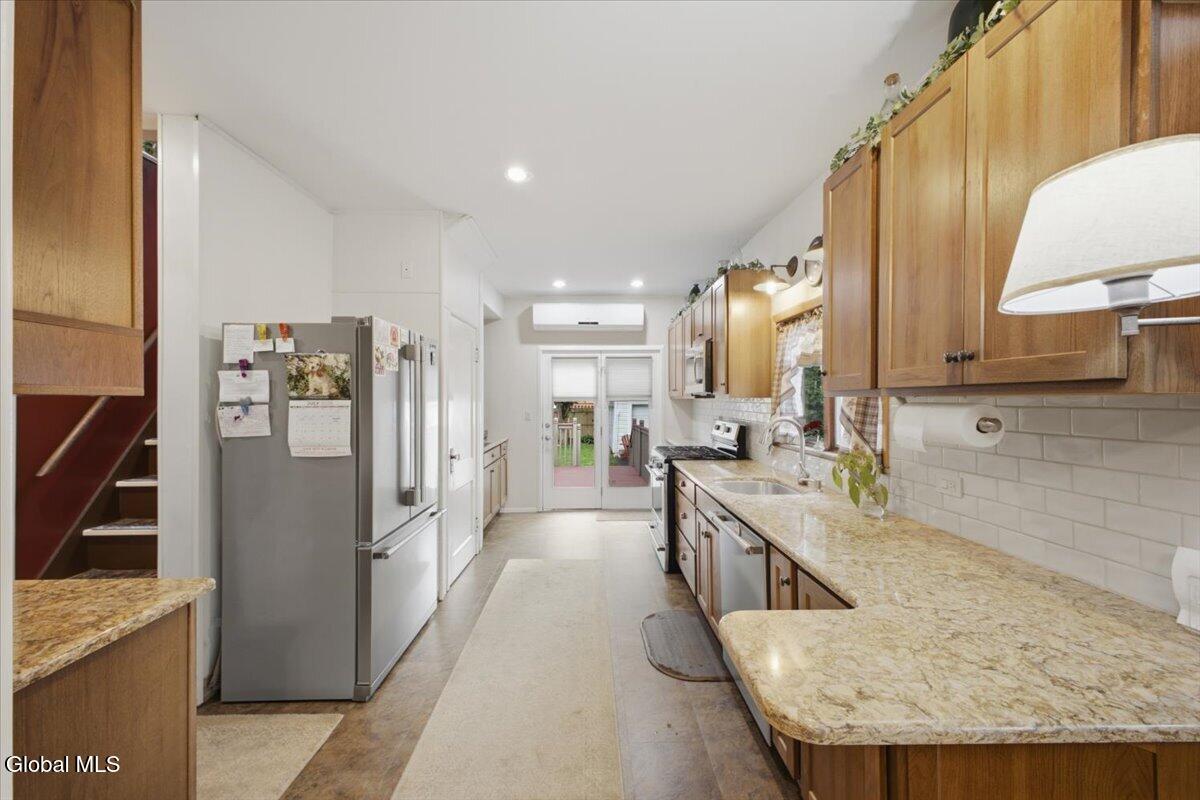 1240 Dean Street Niskayuna NY 12309
