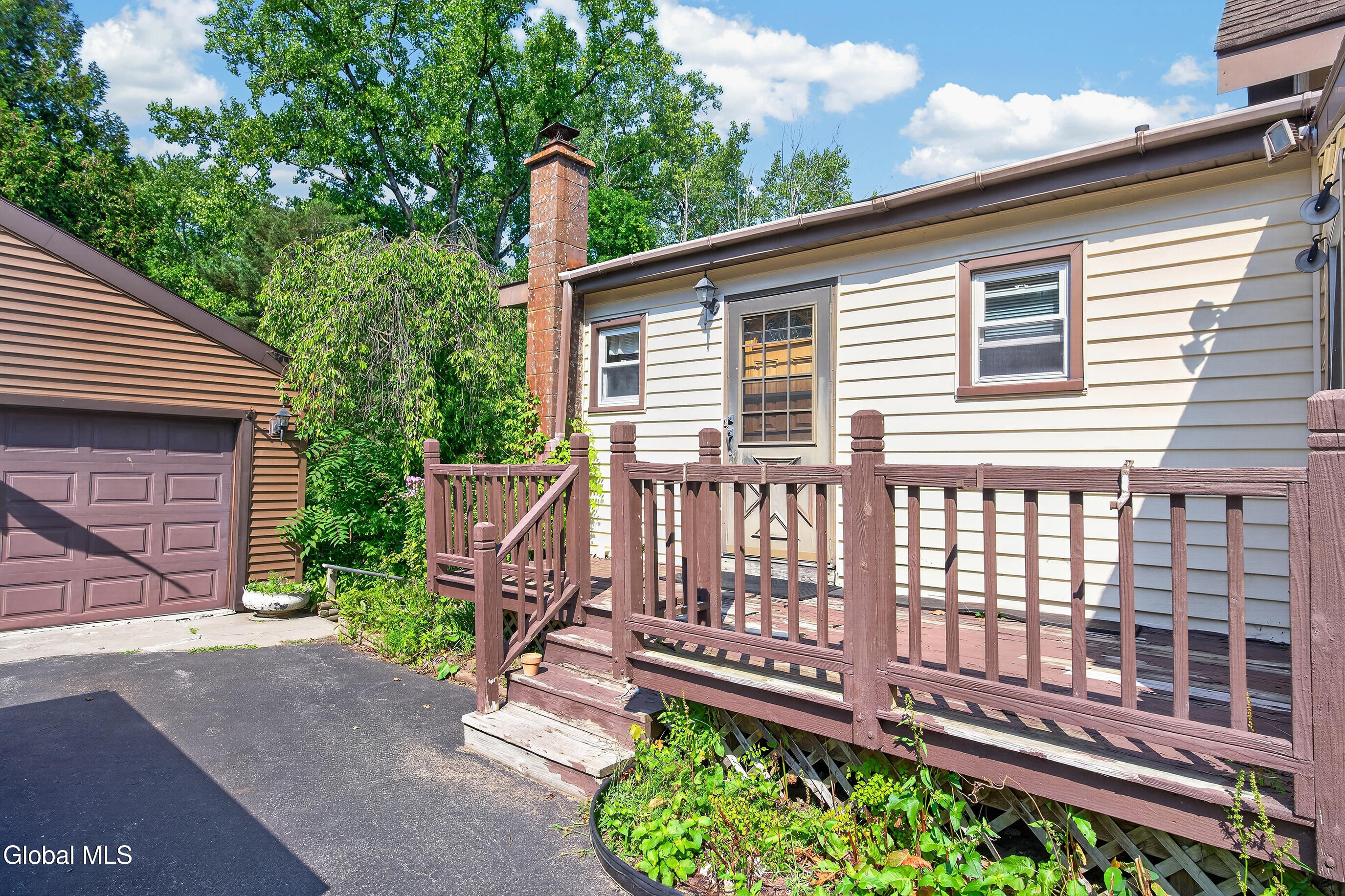4116 Albany Street Schenectady NY 12304