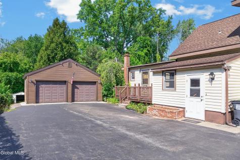 4116 Albany Street Schenectady NY 12304