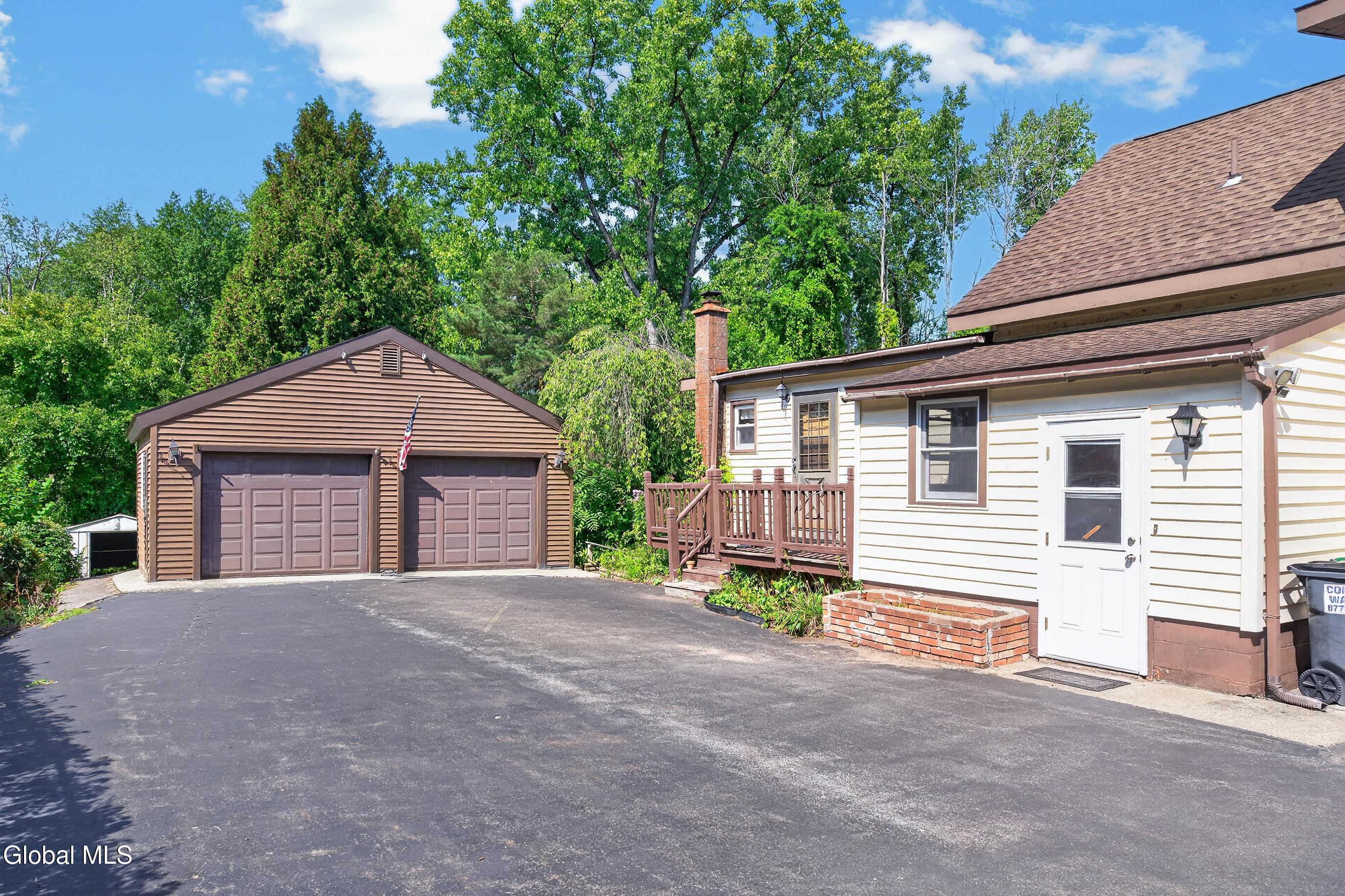 4116 Albany Street Schenectady NY 12304