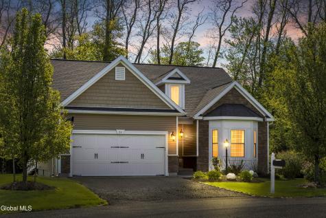 51 Flanders Lane Albany NY 12203